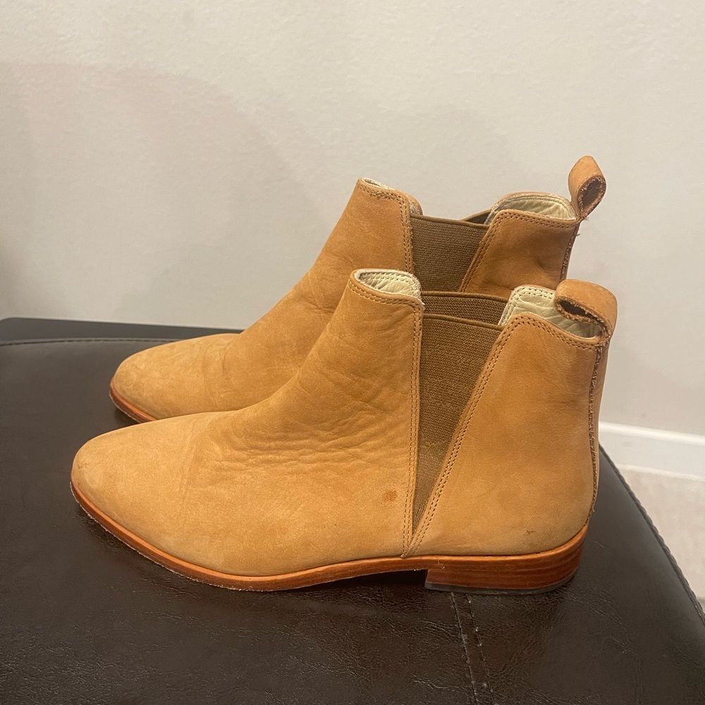 Nisolo Everyday Chelsea leather Boots US 7.5